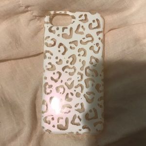 clear phone case with white cheetah print